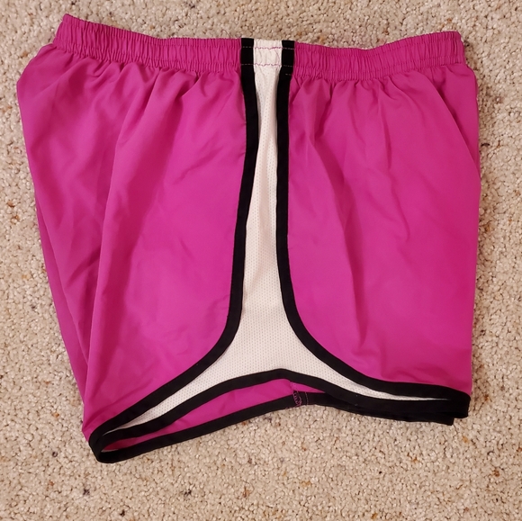 Nike Running Short - Picture 2 of 2
